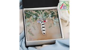 Reviewed in the united states on november 12, 2018. Pea Pod White Gold Jewelry Collection Customizable Pendant Gift Ideas Launched Sahyadri Times