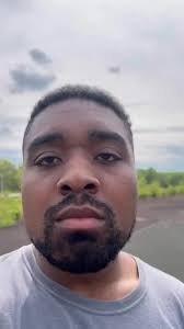 Male Vs Female Carpenter Bees