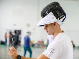 At the 2019 world fencing championships, he won the gold medal in the épée tournament. Byw Fmxgoih M