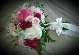 Pin By Albrightsville Floral Jessica On My Designs Jesse J Designs Tropical Interior Wedding Show Tropical