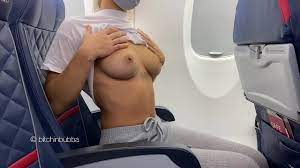 Almost caught flashing on a plane - XVIDEOS.COM