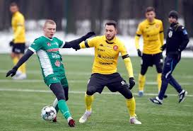 O godzinie 20:00 rozpoczął się ostatni wyjazdowy mecz piłkarzy widzewa łódź w śledź naszą relację live z kielc. Widzew Korona Kielce Artykuly Gol24