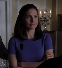 After a shopkeeper brings a note for help to the squad, the detectives begin trying to vip users: Celebrities On Law And Order Elizabeth Mitchell Law And Order Svu Season 4