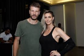 Born fernanda cama pereira lima on 25th. Fernanda Lima Fernanda Lima 2019 09 01