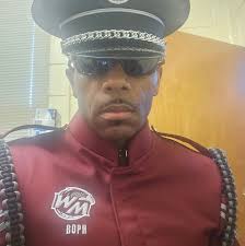 March Aerobics updated his profile picture.