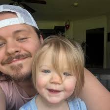 Imagine Stanley as your dad 😱