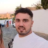 Daniel Alcaide's Instagram, Twitter & Facebook