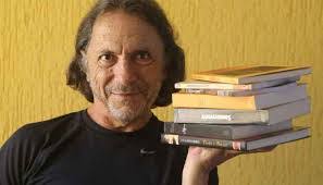 Alberto Luiz's Instagram, Twitter & Facebook