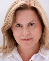 Deborah Beer's Instagram, Twitter & Facebook