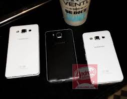 12 mp (autofocus, cmos image sensor) ( 31 mm); Samsung Galaxy Alpha A5 And A3 Spotted In The Wild