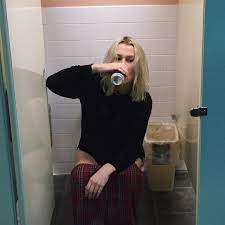 Phoebe bridgers announces sophomore album 'punisher'. Pin On Phoebe Bridgers