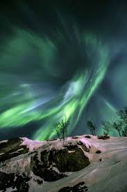 24 Awe Inspiring Photos Of Earth And Space Aurora Boreal Earth Photos Northern Lights