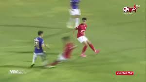 Ai có thể nở nụ cười khi một trong những cầu thủ quan trọng nhất của clb và cả đtqg việt nam dính. Ä'á»— Hung DÅ©ng Cháº¥n ThÆ°Æ¡ng Nguy CÆ¡ Gay Chan