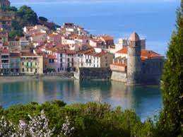 — a walled town at 1600 metres heavily fortified by vauban in the late 17th. Office De Tourisme Des Pyrenees Orientales 66 Et Syndicat D Initiative Informations Touristiques Des Pyrenees Orientales