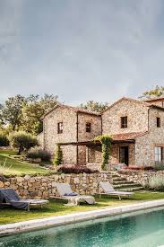 Toscane Une Maison Rebatie Pour Une Dolce Vita En 2020 Maison Toscane Toscane Ferme Italienne
