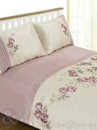 Povleceni Bavlna Bilo Fialkove S Vysivanymi Ruzickami Nevresim Takimlari Nevresim Takimi Yatak Odasi Setleri