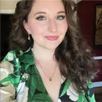 Aileen Serna's Instagram, Twitter & Facebook