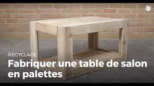 Fabriquer une table basse en bois de palette est à la portée de tous. Fabriquer Une Table De Salon En Palette Recycler Youtube