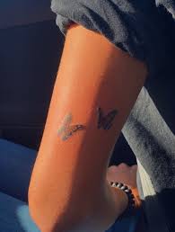 Birthmark On Leg Meaning Creds Lits Keirsten Fatmoodz Tattoos Dainty Tattoos Mini Tattoos
