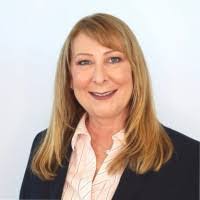 Jeannine Hutchinson's Instagram, Twitter & Facebook