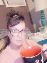 Drinking coffee at night for better sleep