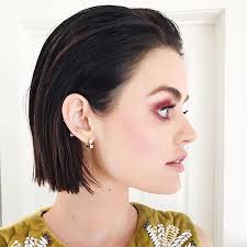 5 10 And 15 Minute Hairstyles For Any Kind Of Day Wet Look Hair Short Slicked Back Hair Slick Hairstyles