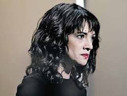 Hadiya's mom takes the stand