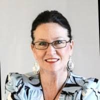 Robin Willard's Instagram, Twitter & Facebook