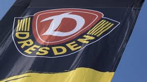Dresden dynamo is an abstract assault on the senses. Dynamo Dresden Befordert Grosser Zum Profi