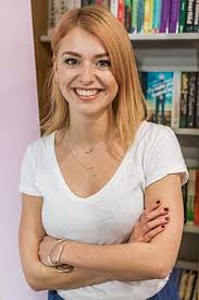 Då har du kommit rätt! Clara Henry Bast I Test Wikia Fandom