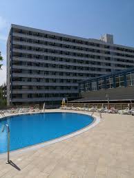 Konukların tatilden zevk alması için mevsimlik açık havuz, bar sunulur. Aurora Hotel Prices Reviews Constanta Romania Tripadvisor