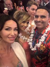 ✨ Last night at the premiere of “Waltzing with Brando” at the Hollywood  Chinese Theatres — starring @BillyZane (who delivers a terrific Marlon  Brando), @richarddreyfussofficial_ @hederjon and beautiful @tiacarrere —  Joining the