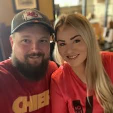 10 Sheet Black Confetti Strip Wall Sticker for Boys Girls Bedroom playroom  Study Room Living Room Dance Room Wall Stickers,Aesthetic Decal Decoration  Pack-300Pcs… : Amazon.com.au: Home Improvement