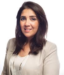 Nadjoua Belhadef : De l'ombre à la lumière !