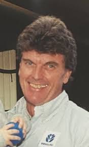 Cari Moore's Instagram, Twitter & Facebook