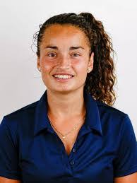 Linda Renaud's Instagram, Twitter & Facebook