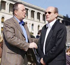 Voiam să scriu articolul ăsta mai de mult, ca o mirare personală vizavi de împingerea constantă a ziaristului cristian tudor popescu pe paginile gândul, mediafax şi alte siteuri din trustul mediapro. CrucisÄƒtorul Cristian Tudor Popescu In Deontologia GoalÄƒ Secunda Tv