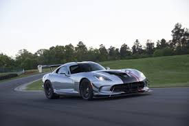 Own The Asphalt With The 2016 Dodge Viper Acr Dodge Viper Viper Acr 2016 Dodge Viper