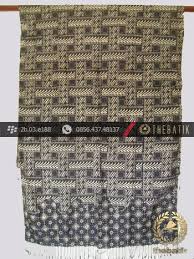Motif sido asih merupakan salah satu motif batik nusantara yang. Selendang Batik Cap Sutera Motif Parang Anyaman Abu Abu Thebatik Co Id