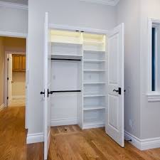 Create A New Look For Your Room With These Closet Door Ideas And Design Ikea Modern Closet Small Bedroom Small Closet Storage Closet Layout