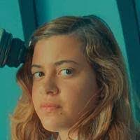 Shelly Bordon's Instagram, Twitter & Facebook