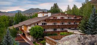 Feel free to use the sun valley lodge meeting space capacities chart below to help in your event planning. Dining Sun Valley Hotels Ketchum Idaho Hotels Knob Hill Inn