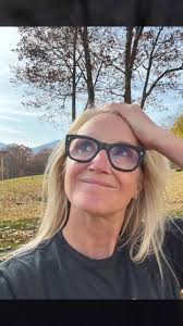 Mel Robbins