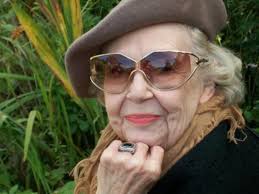 Betty Sue Rainey, beloved wife, stepmother, sister, aunt, great aunt and  friend, passed away peacefully at the age of 79