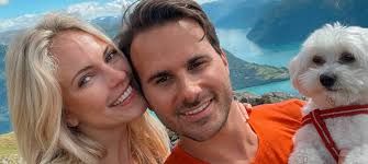 Les alt om: michael hansson