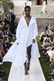 31 Spring 2019 Fashion Trends Top Spring Runway Trends For Women