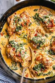 Garlic Butter Chicken With Spinach And Bacon Spinach Bacon Recipe Chicken Dinner Recipes Chicken Recipes