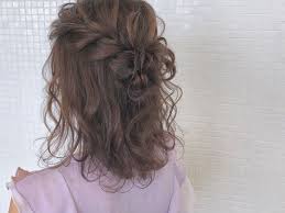 秋冬のお呼ばれヘアに大人気 簡単 可愛いハーフアップアレンジ10選 結婚式 ヘアスタイル お呼ばれ 髪型 ハーフアップ ボブ ヘアアレンジ 結婚式