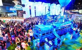 Paris Games Week - Salon du jeu vidéo en France - Foule et stands impressionnants