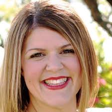 Stephanie Leverett's Instagram, Twitter & Facebook